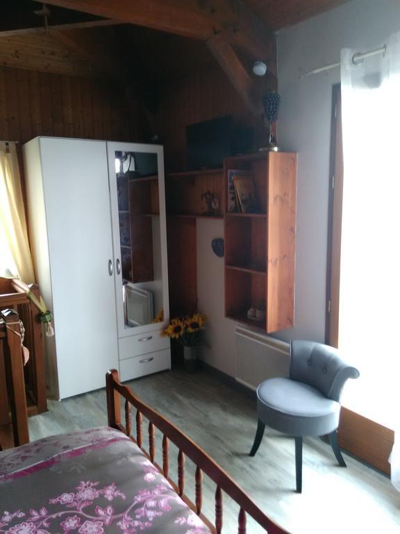 Chambre Chez L'Habitant Ambares-et-Lagrave Экстерьер фото